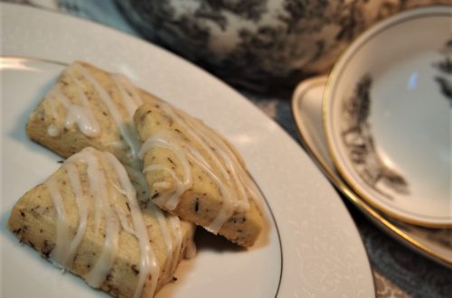 Earl Grey Rooibos Shortbread - Baking with Tea